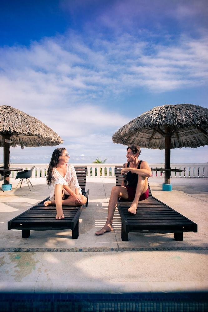 Hotel Caracol Plaza Puerto Escondido  Exterior photo