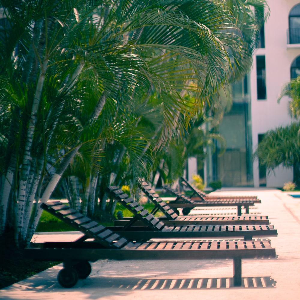 Hotel Caracol Plaza Puerto Escondido  Exterior photo