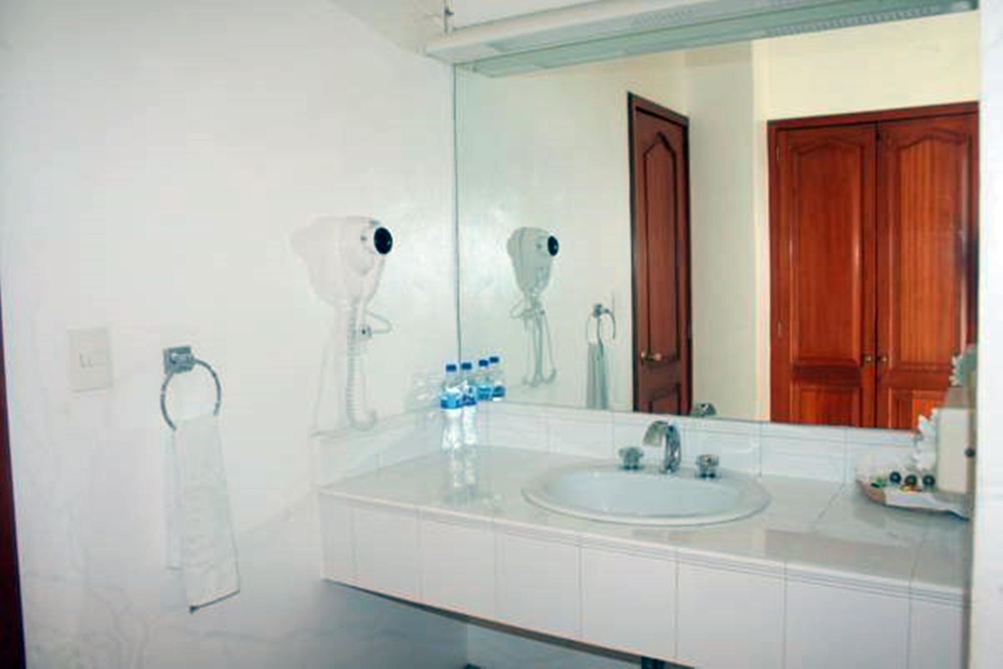 Hotel Caracol Plaza Puerto Escondido  Exterior photo